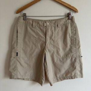 Patagonia || Woman’s tan Island Hopper Shorts size 10